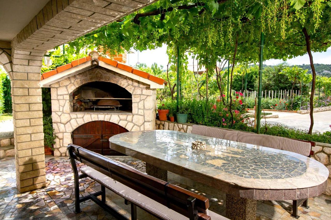 Kastell Apartments Lopar Dış mekan fotoğraf