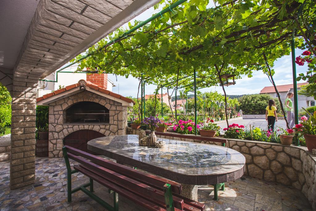 Kastell Apartments Lopar Dış mekan fotoğraf